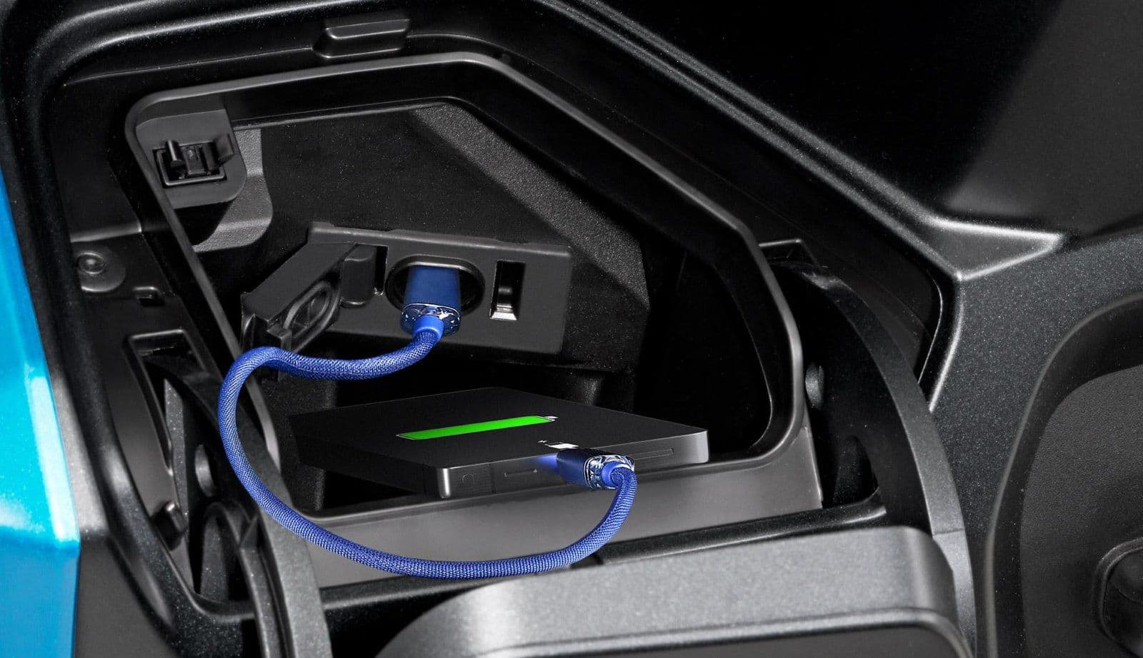 Cổng sạc USB loại C trên Honda Vario 125
