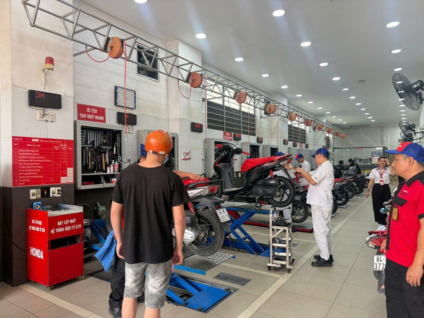 Xưởng bảo dưỡng xe Honda chính hãng tại HEAD Khánh An
