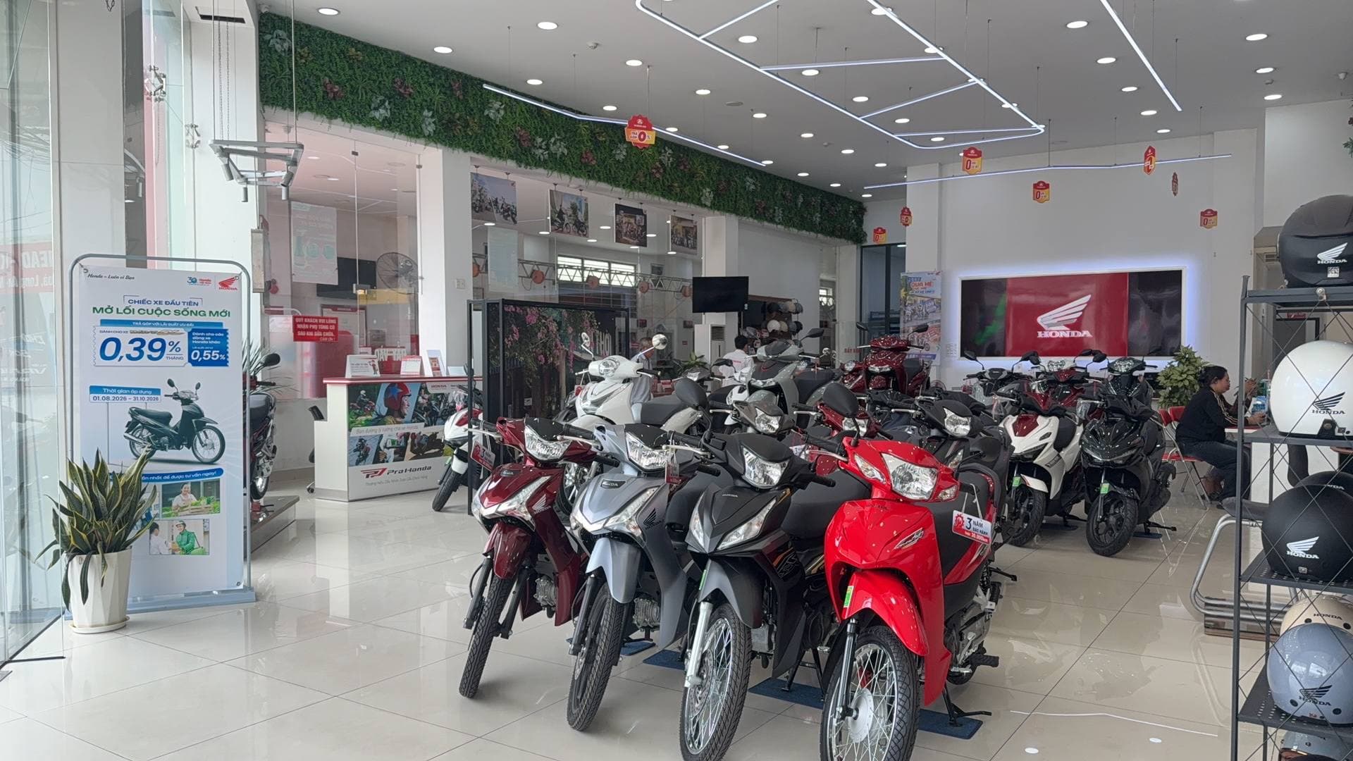Showroom HEAD Khánh An với chương trình trả góp lãi suất ưu đãi 0,39%