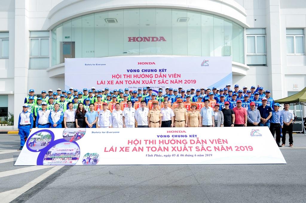 Honda Việt Nam tổ chức Hội thi ”Hướng dẫn viên Lái xe an toàn xuất sắc năm 2019”